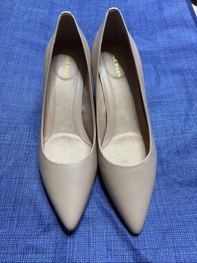 Cole Haan  Go To The Park Blush Leather Pumps 7.5 NWOB